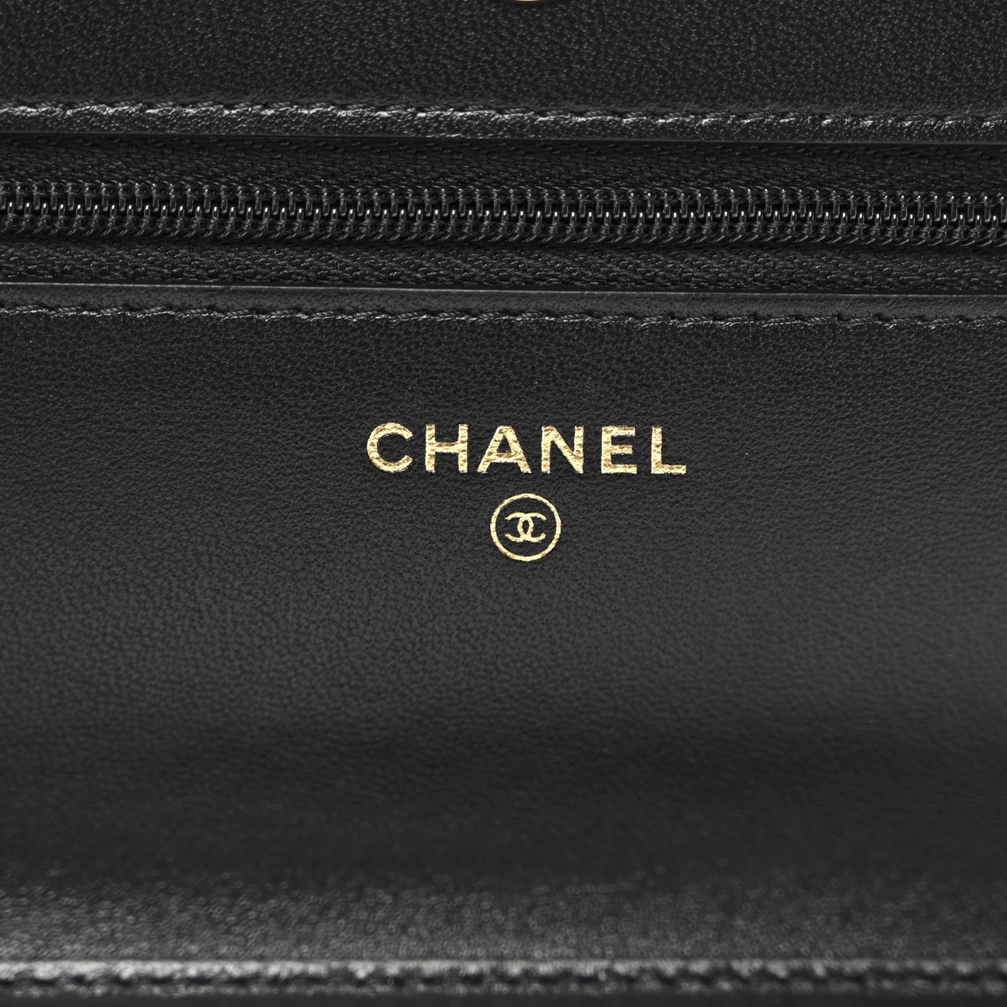 Lambskin Quilted Wallet On Chain WOC Black