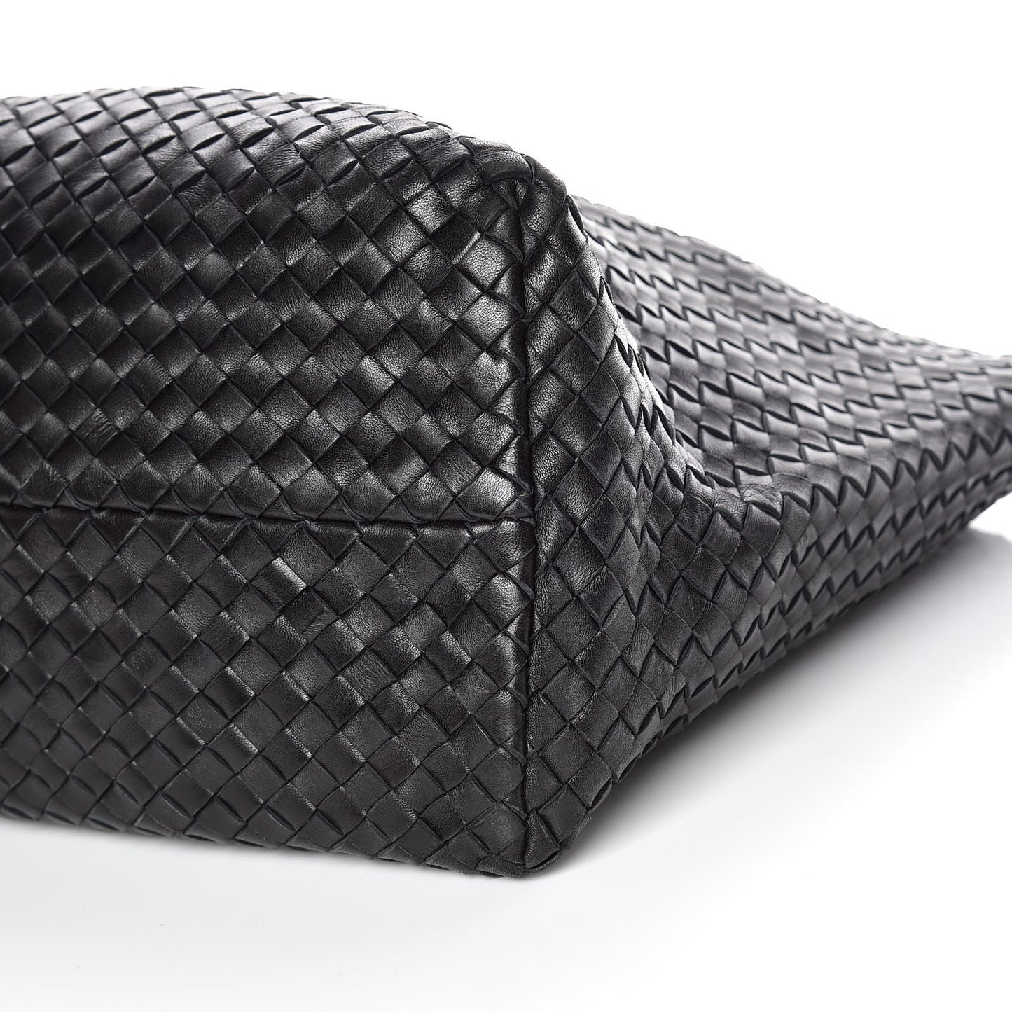 Nappa Intrecciato Medium Cabat Black