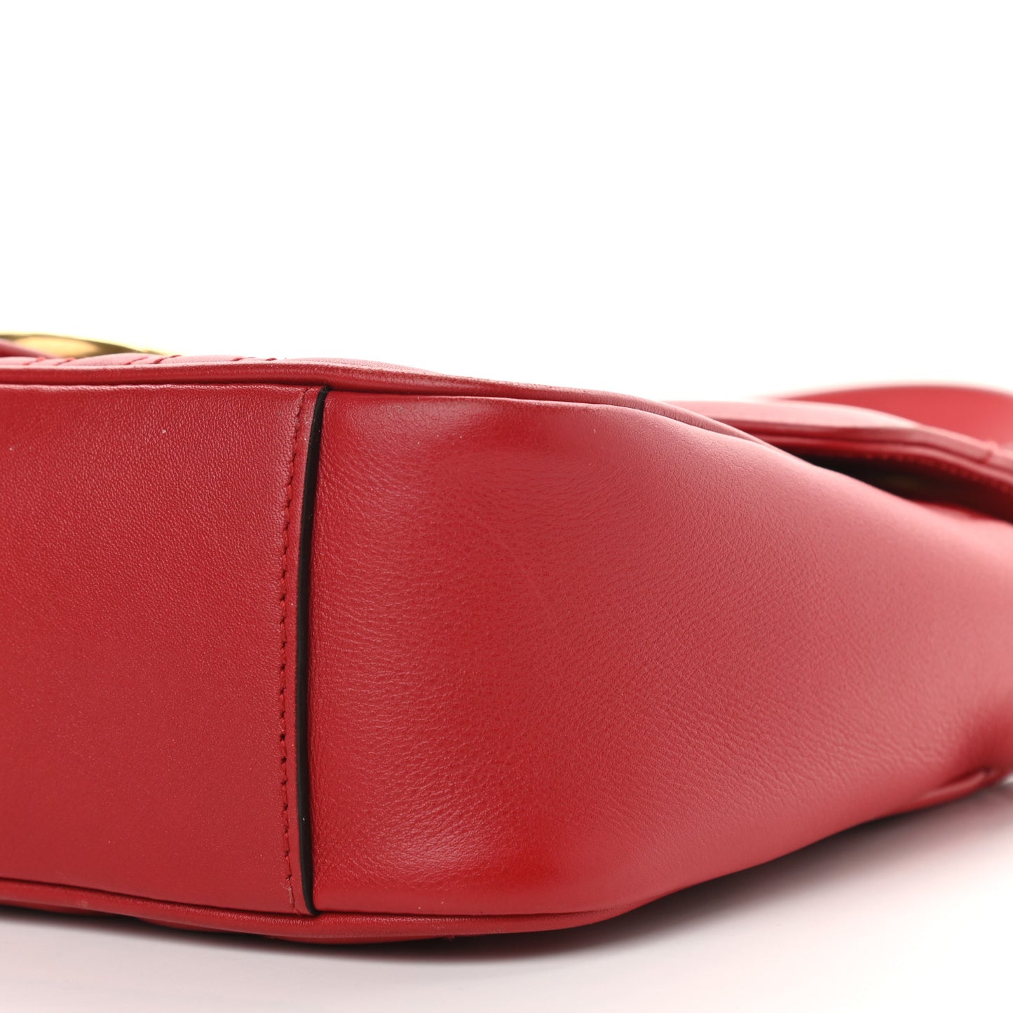 Calfskin Matelasse Small GG Marmont Shoulder Bag Hibiscus Red