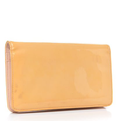 Chanel Patent CC Trousse Maquil Yen Wallet Pink 3 of 7