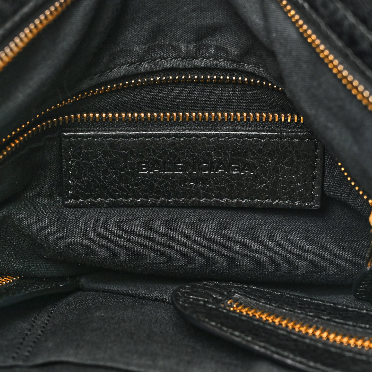 Agneau Giant 12 Gold Hardware Town Black