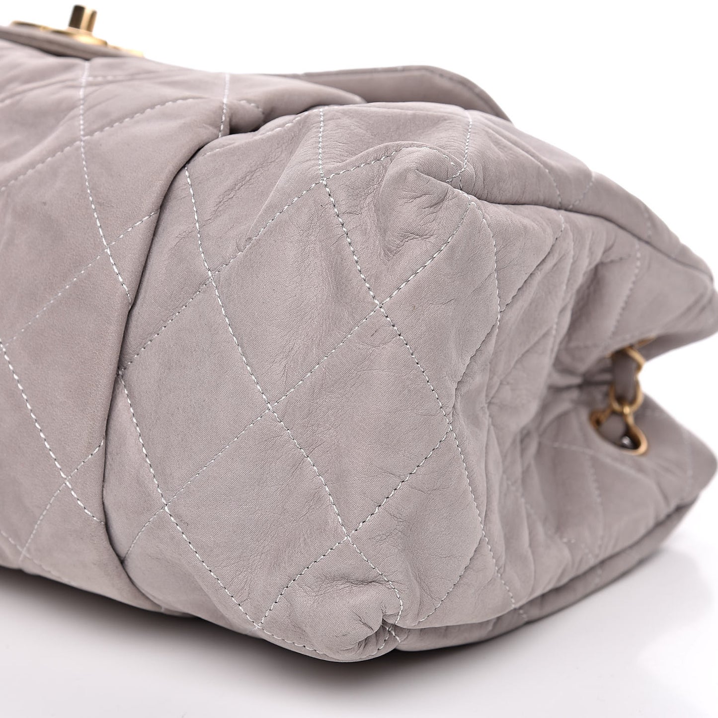 Iridescent Calfskin Large Chic Quilt Flap Gris