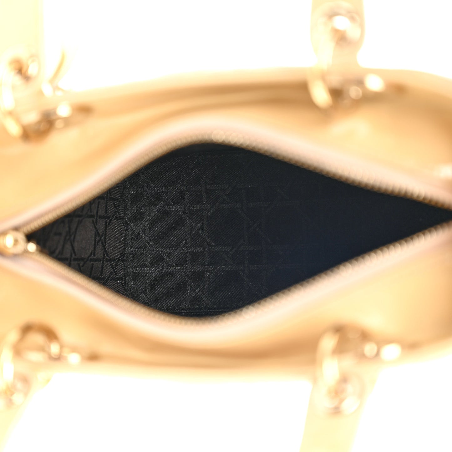 Patent Cannage Medium Lady Dior Beige
