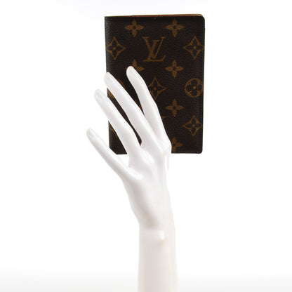 Louis Vuitton Monogram Passport Cover 2 of 7