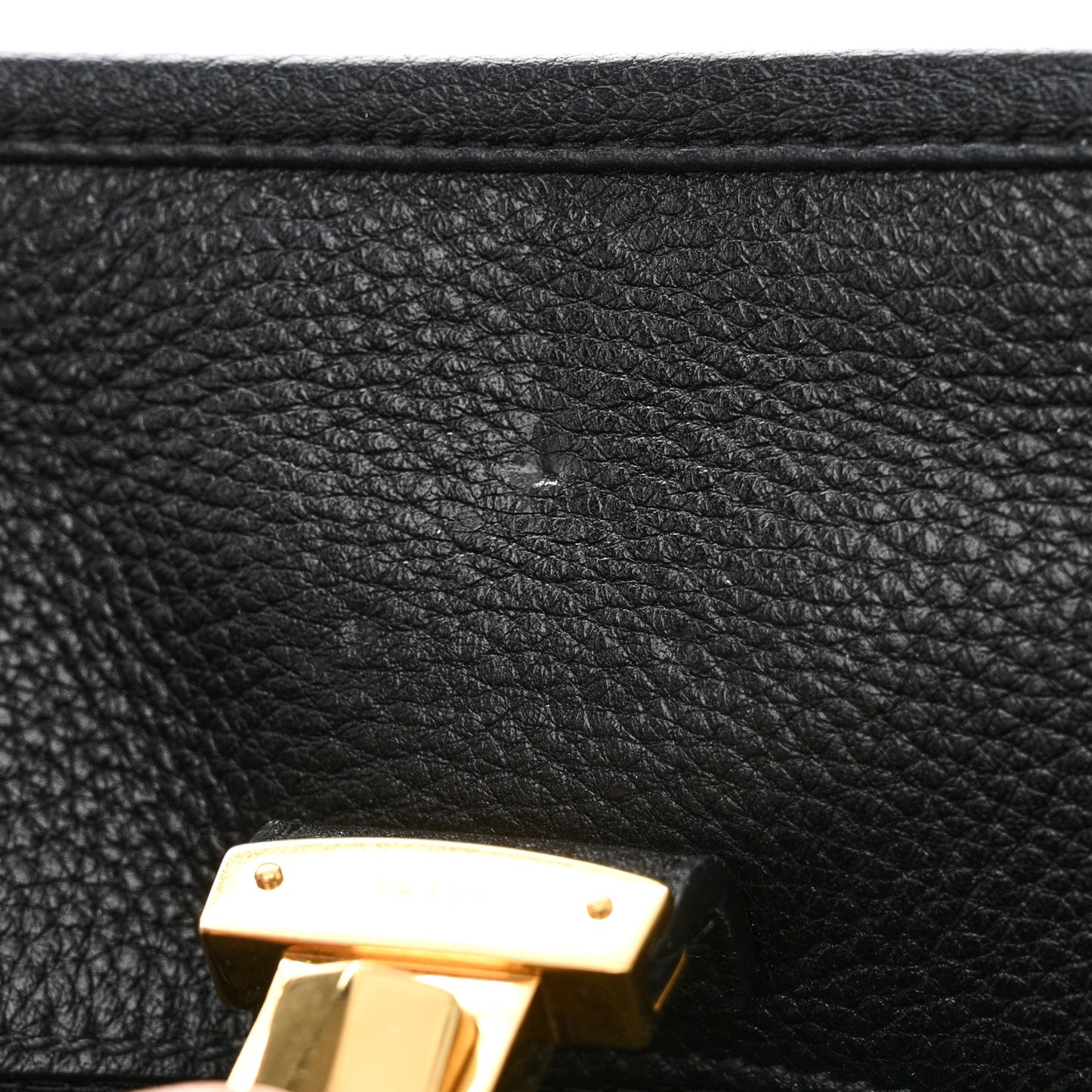Vitello Daino Embossed Logo Flap Shoulder Bag Black