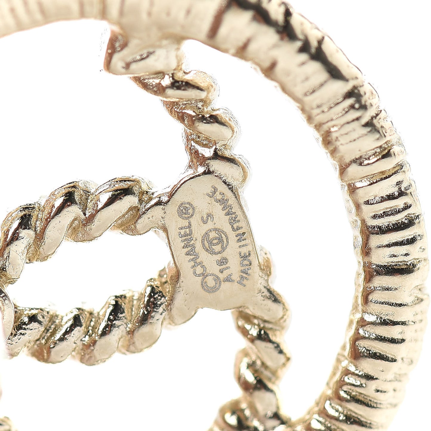 Twisted CC Earrings Light Gold
