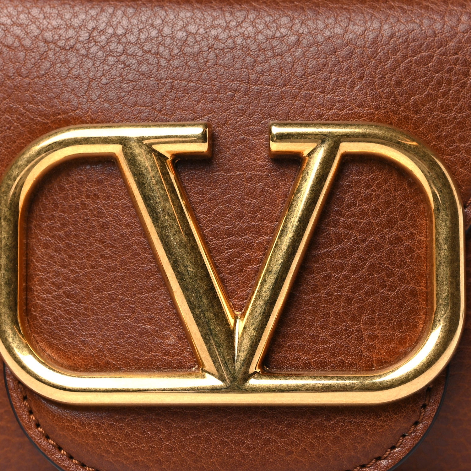 Valentino Garavani Grained Calfskin Vlogo Flap Wristlet Pouch Tan 7 of 9
