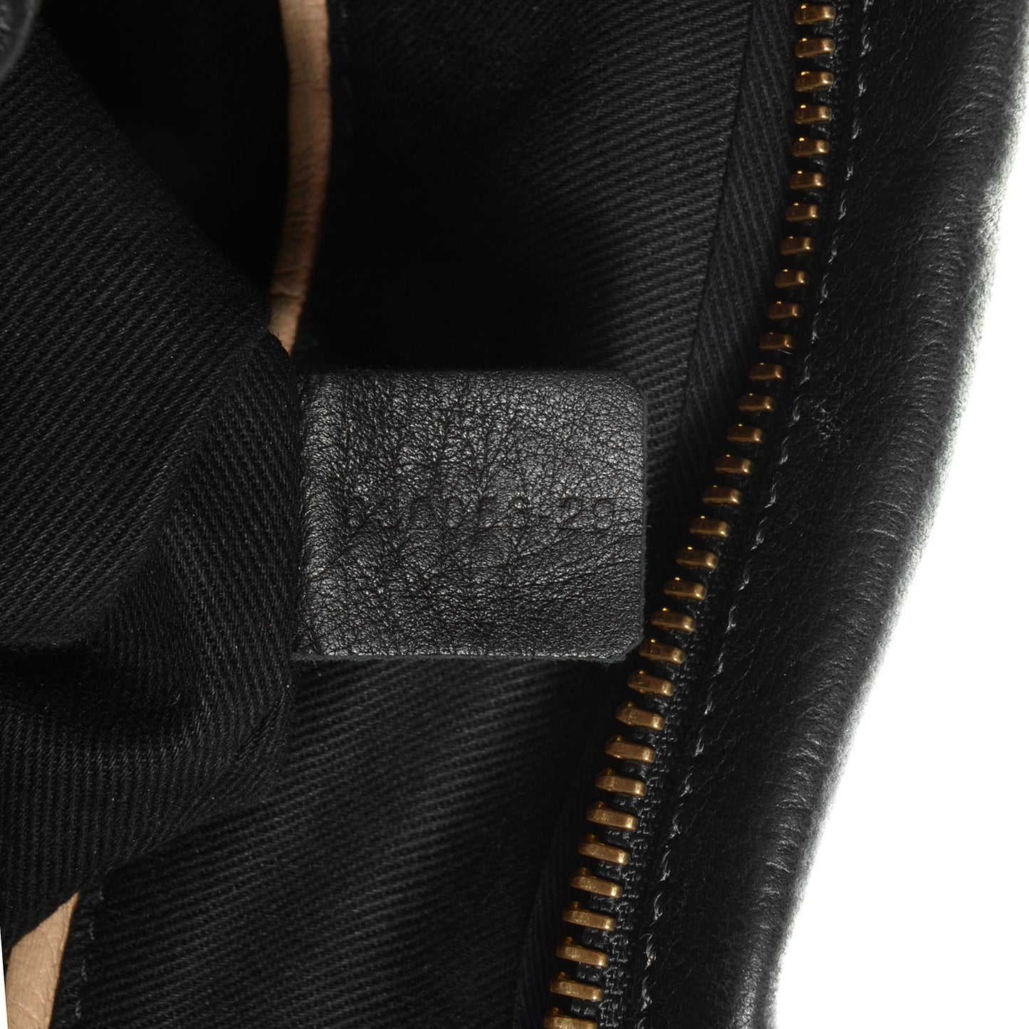 Calfskin Medium Paraty Black