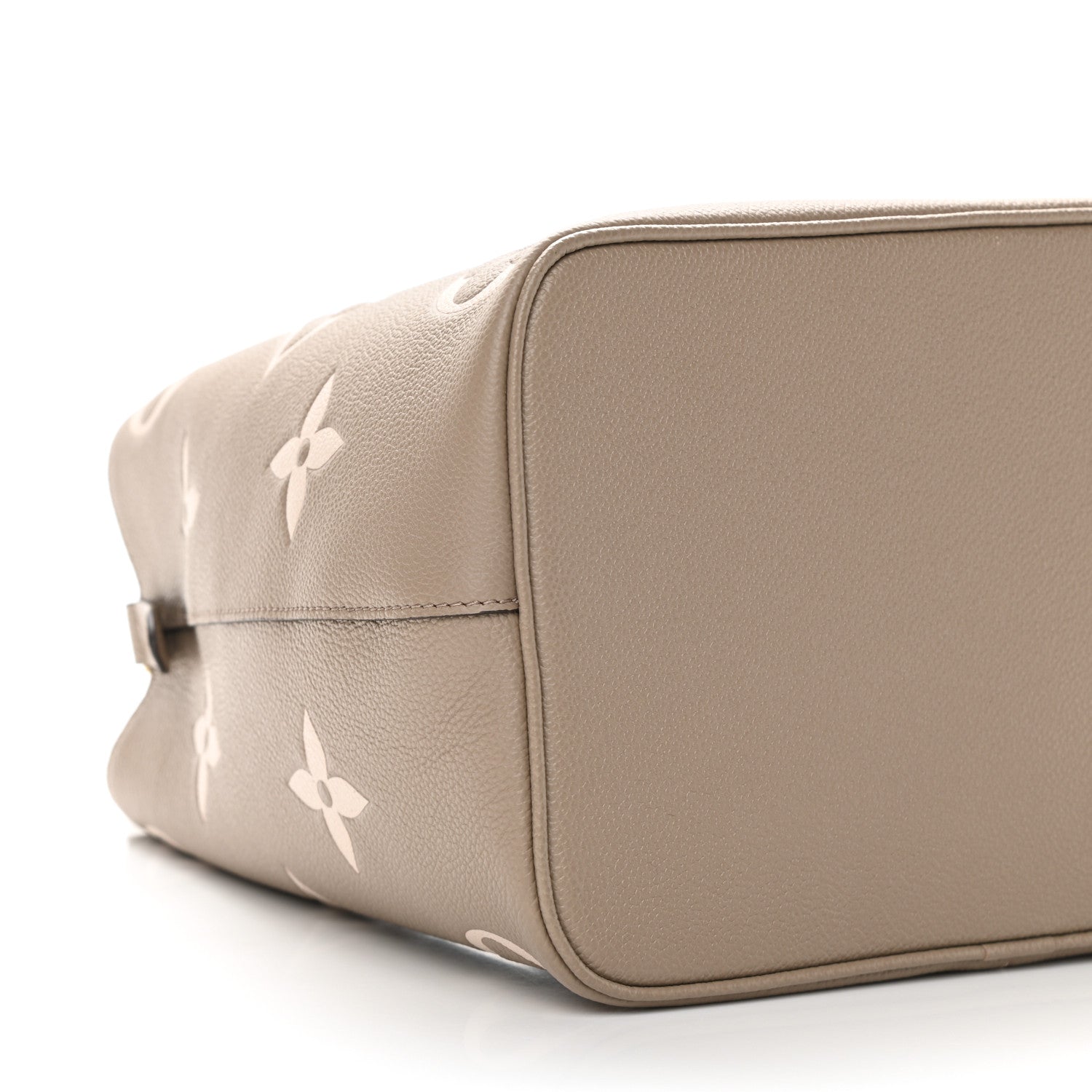 Louis Vuitton Empreinte Monogram Giant Neonoe MM Tourterelle Creme 9 of 12