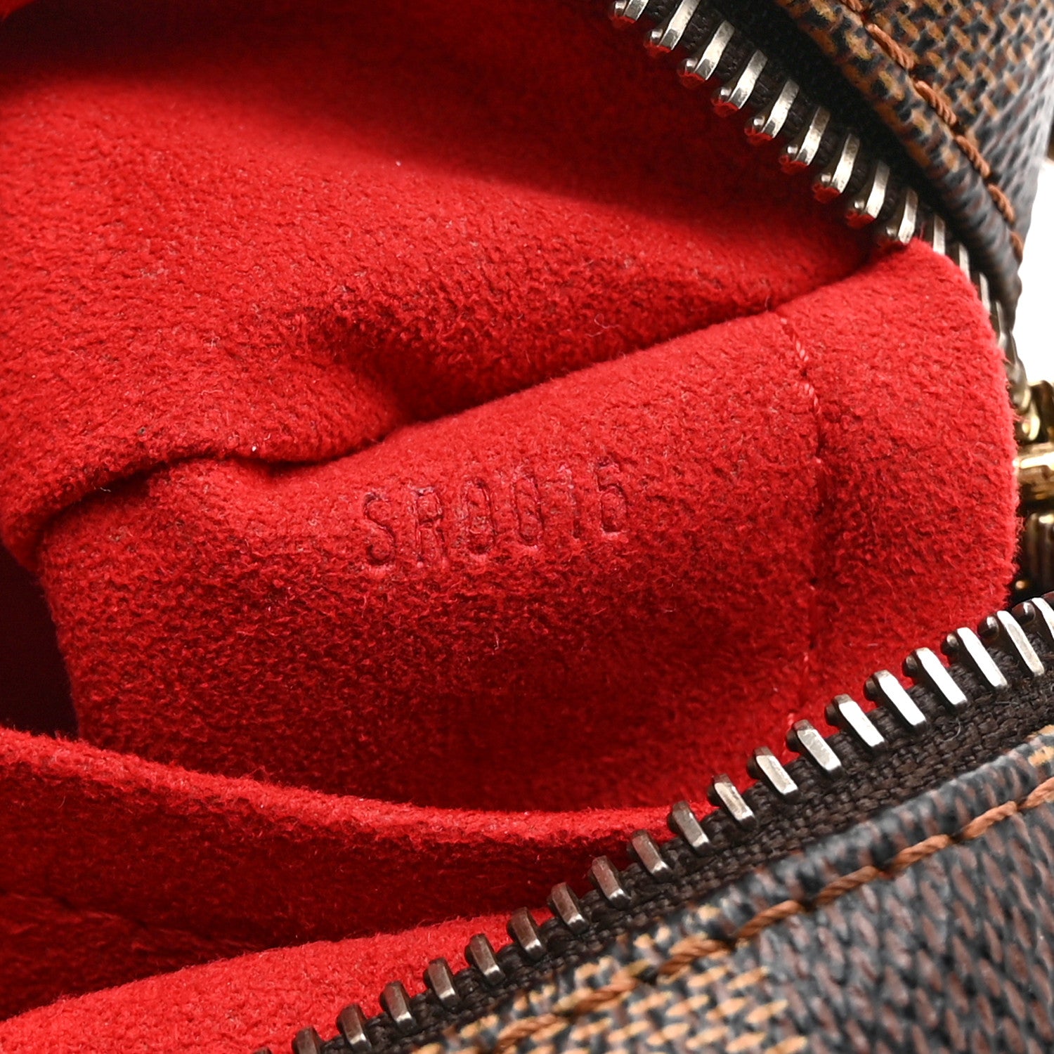 Louis Vuitton Damier Ebene Rift 7 of 10