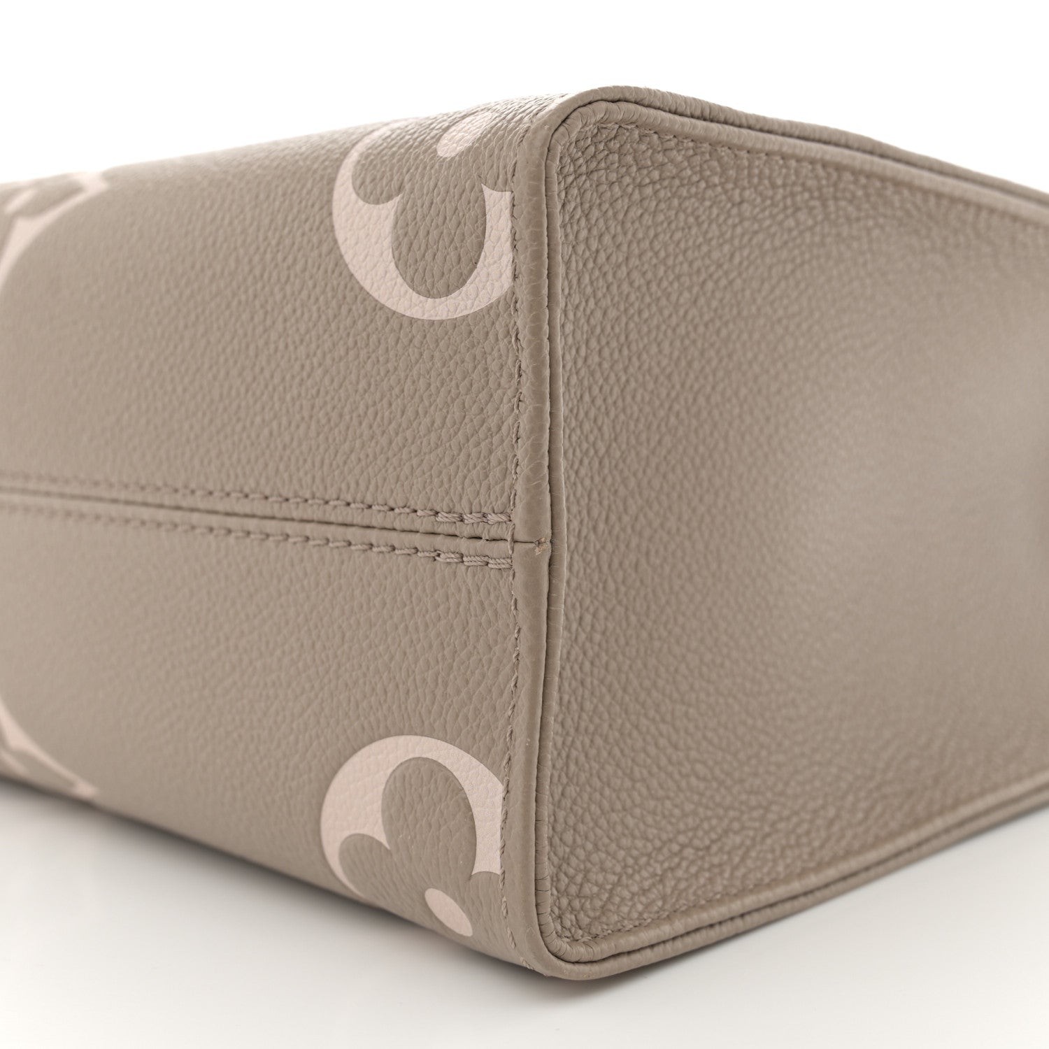 Louis Vuitton Empreinte Monogram Giant Onthego PM Tourterelle Creme 10 of 10