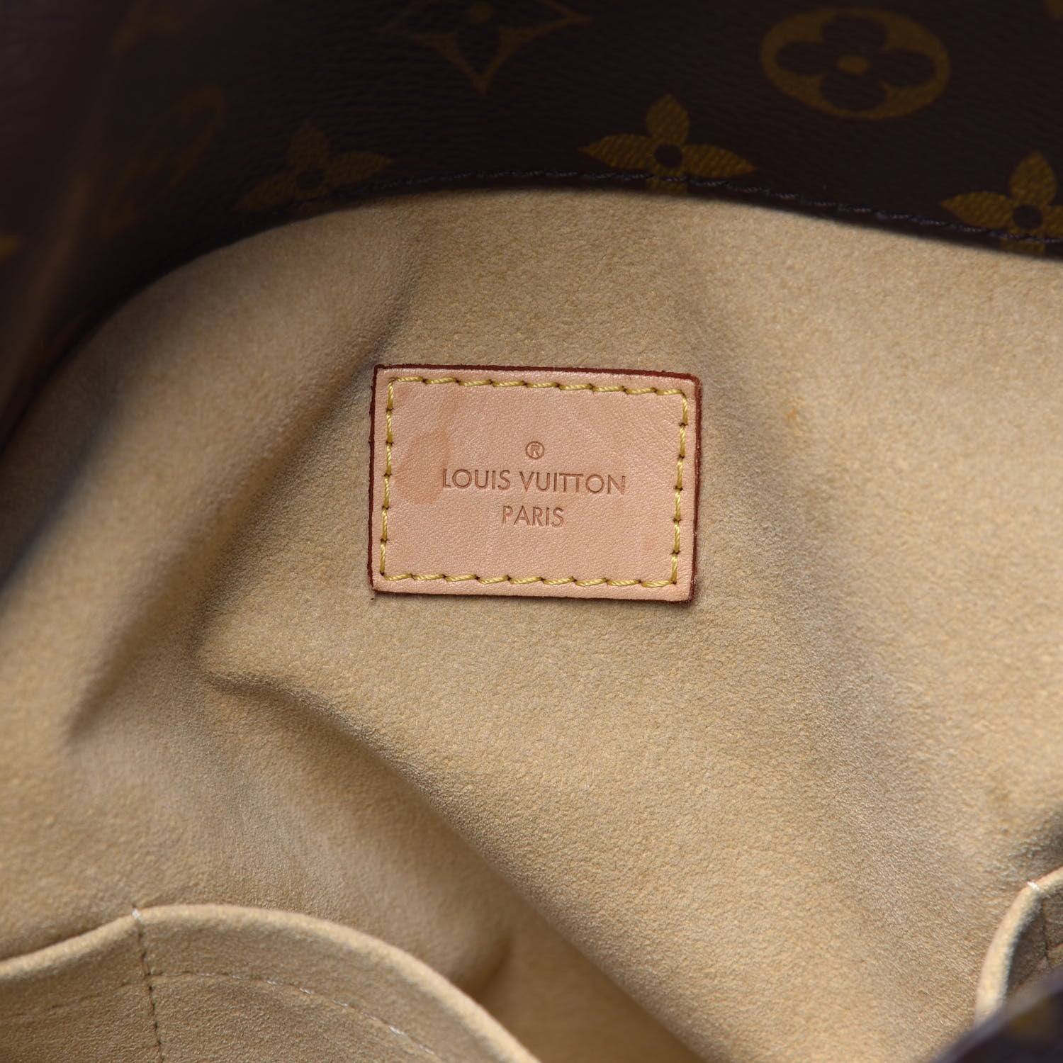 Louis Vuitton Monogram Artsy MM 6 of 10