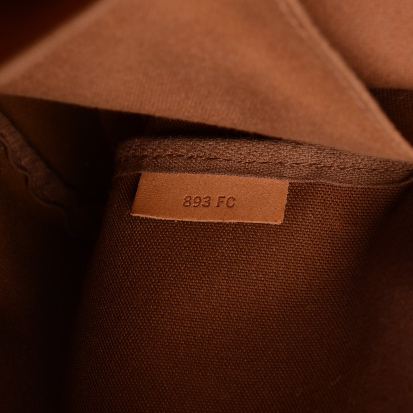 Monogram Saumur 43