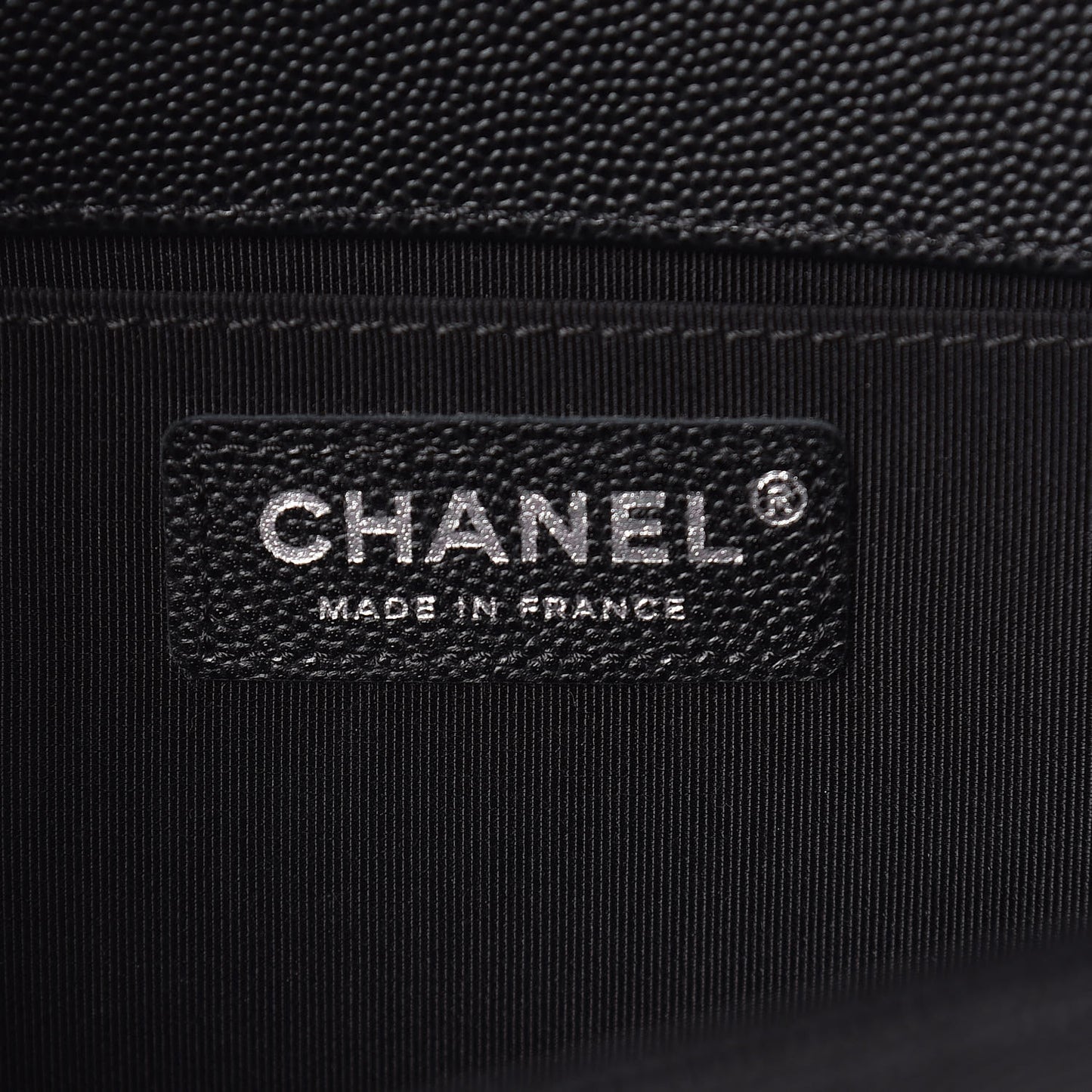 Caviar Quilted Medium Boy Flap Black