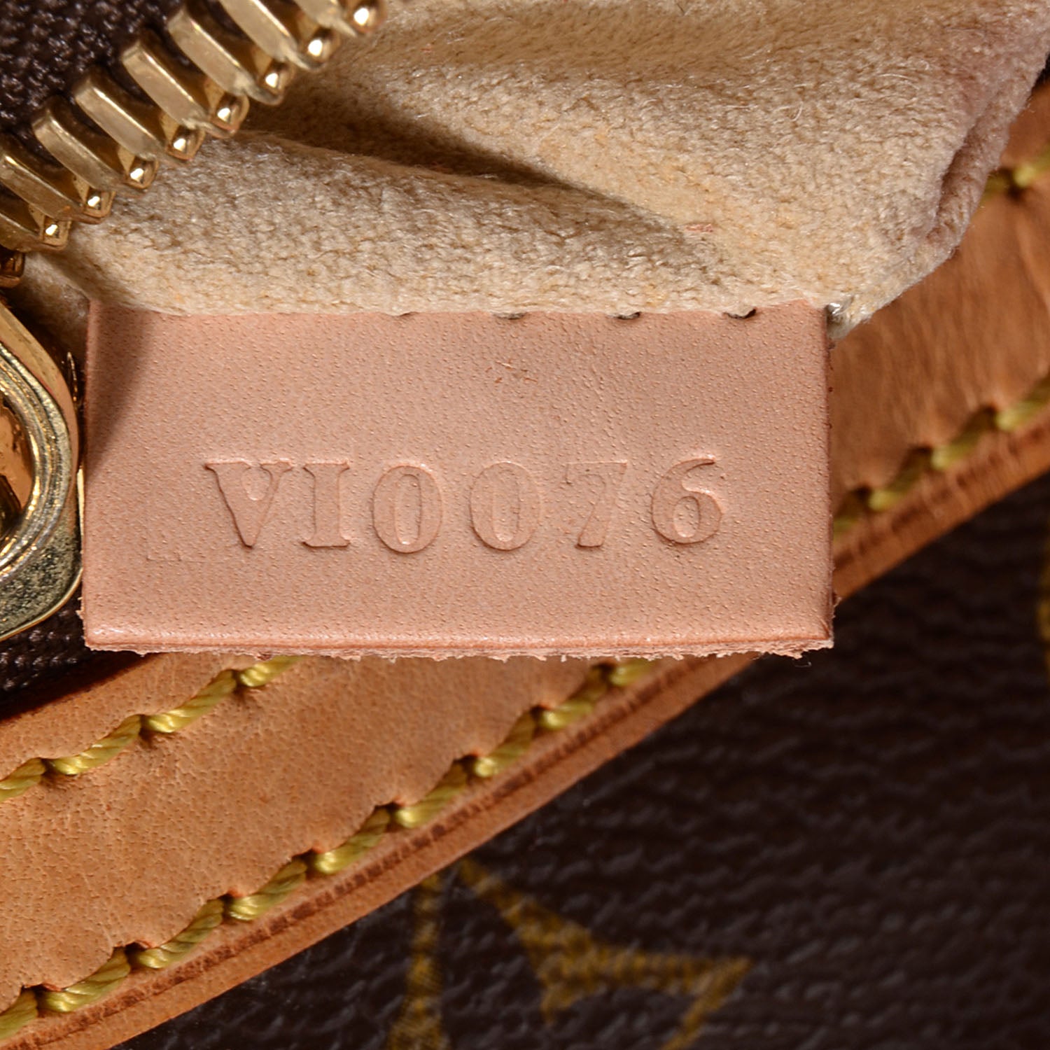 Louis Vuitton Monogram Hudson GM 7 of 7