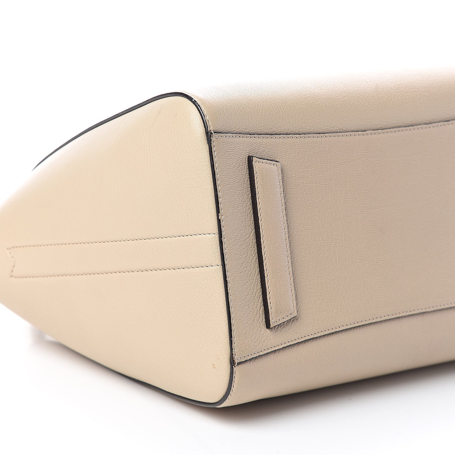 Givenchy Sugar Goatskin Medium Antigona Skin 9 of 10