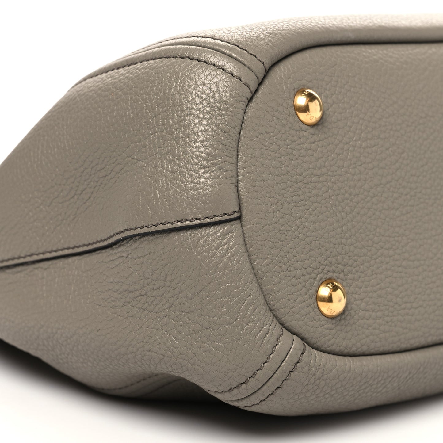 Vitello Phenix Shoulder Bag Argilla