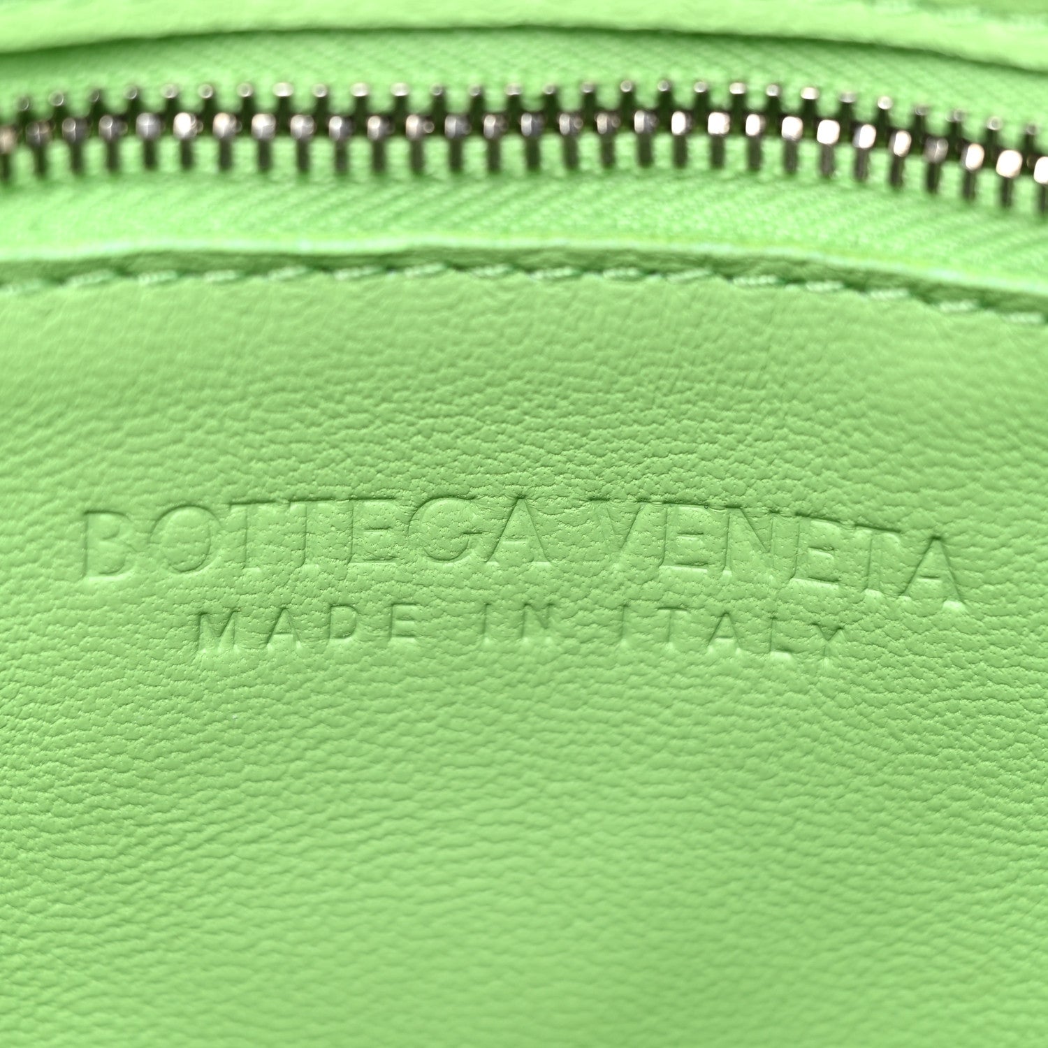 Bottega Veneta Lambskin Maxi Intrecciato Cassette Crossbody Bag Fountain 5 of 12