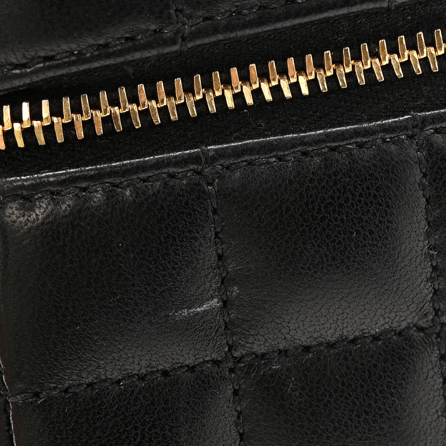 Lambskin Cassandre Matelasse Carre Mini Cube On Chain Black