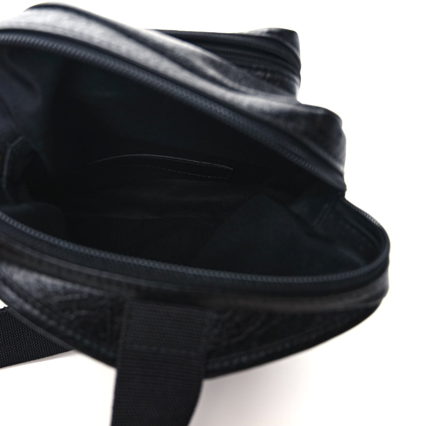 Agneau Explorer Crossbody Black