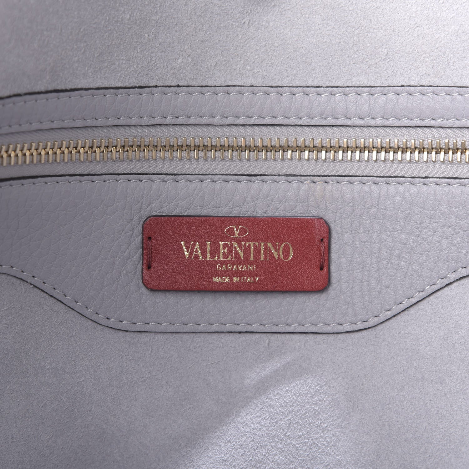 Valentino Garavani Grained Calfskin Rockstud Shoulder Tote Pastel Grey 8 of 8