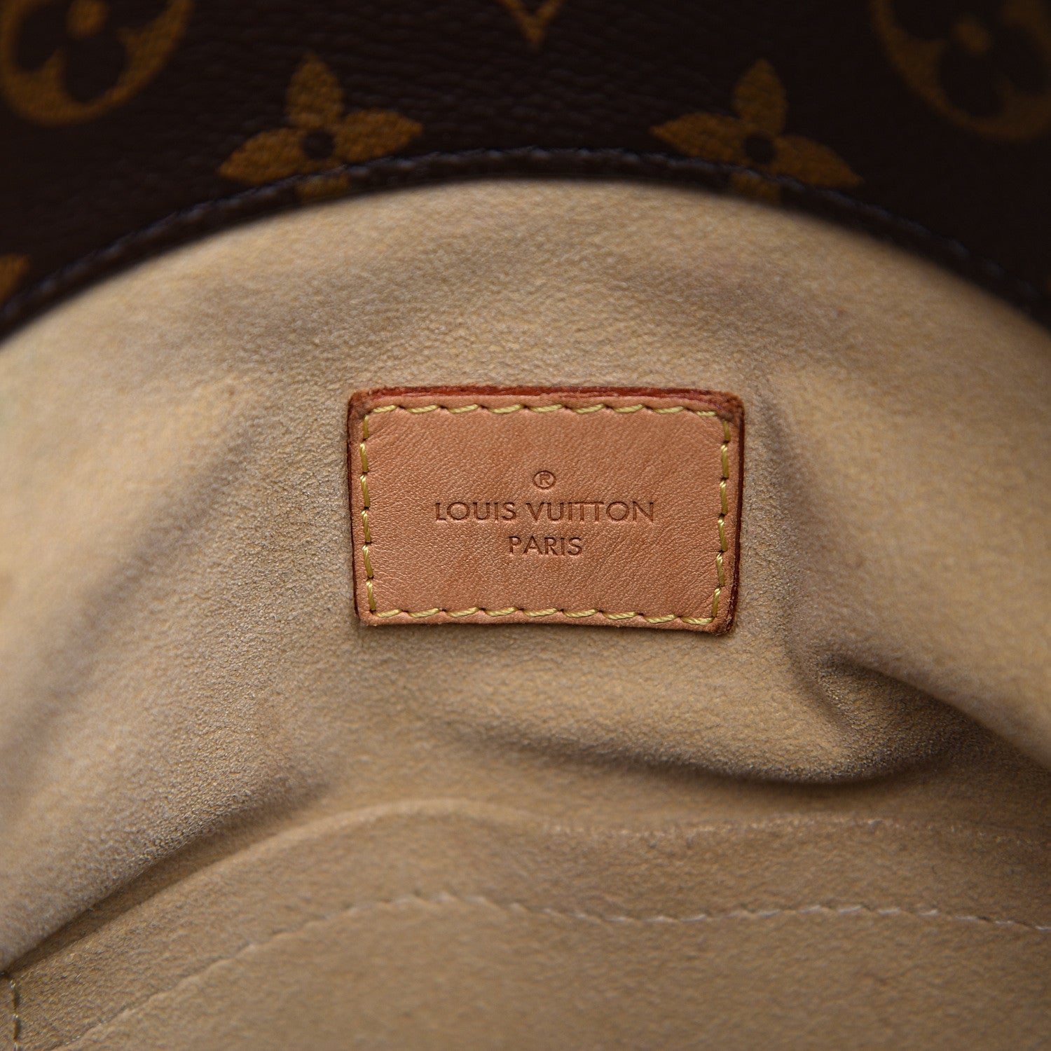 Louis Vuitton Monogram Artsy MM 5 of 12