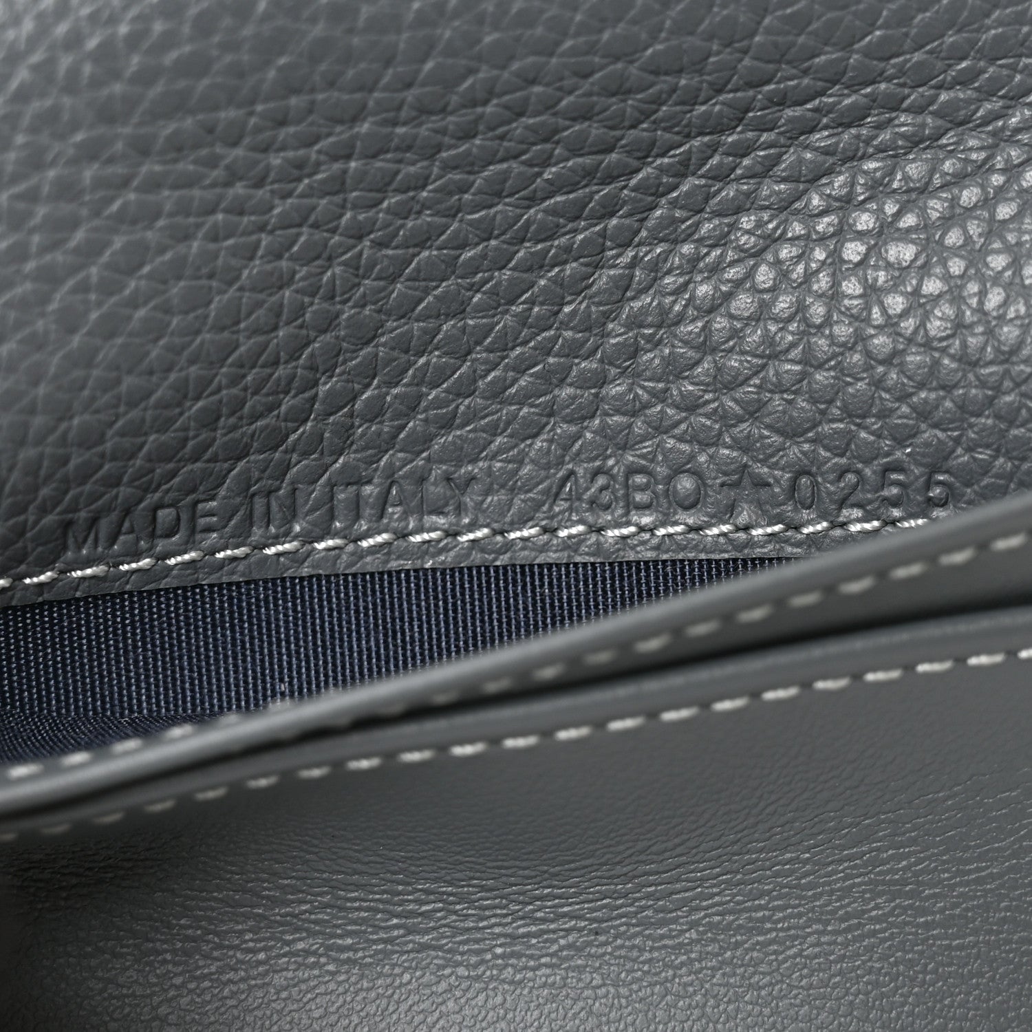 Christian Dior Grained Calfskin CD Icon Wallet Grey 7 of 7