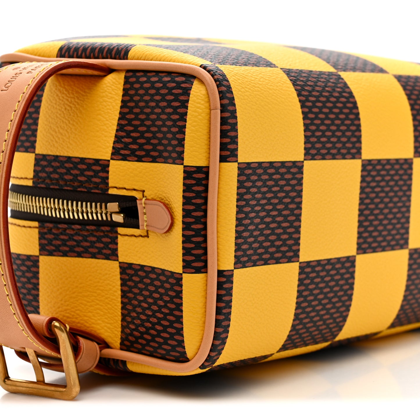 Damier Pop Dopp Kit Toilet Pouch Jaune Mat