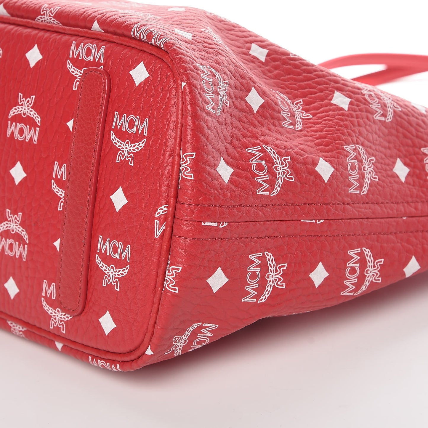 Visetos Medium Reversible Shopper Tote Ruby Red