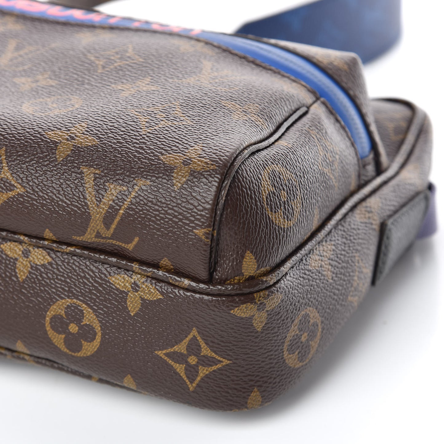 Monogram Outdoor Messenger PM