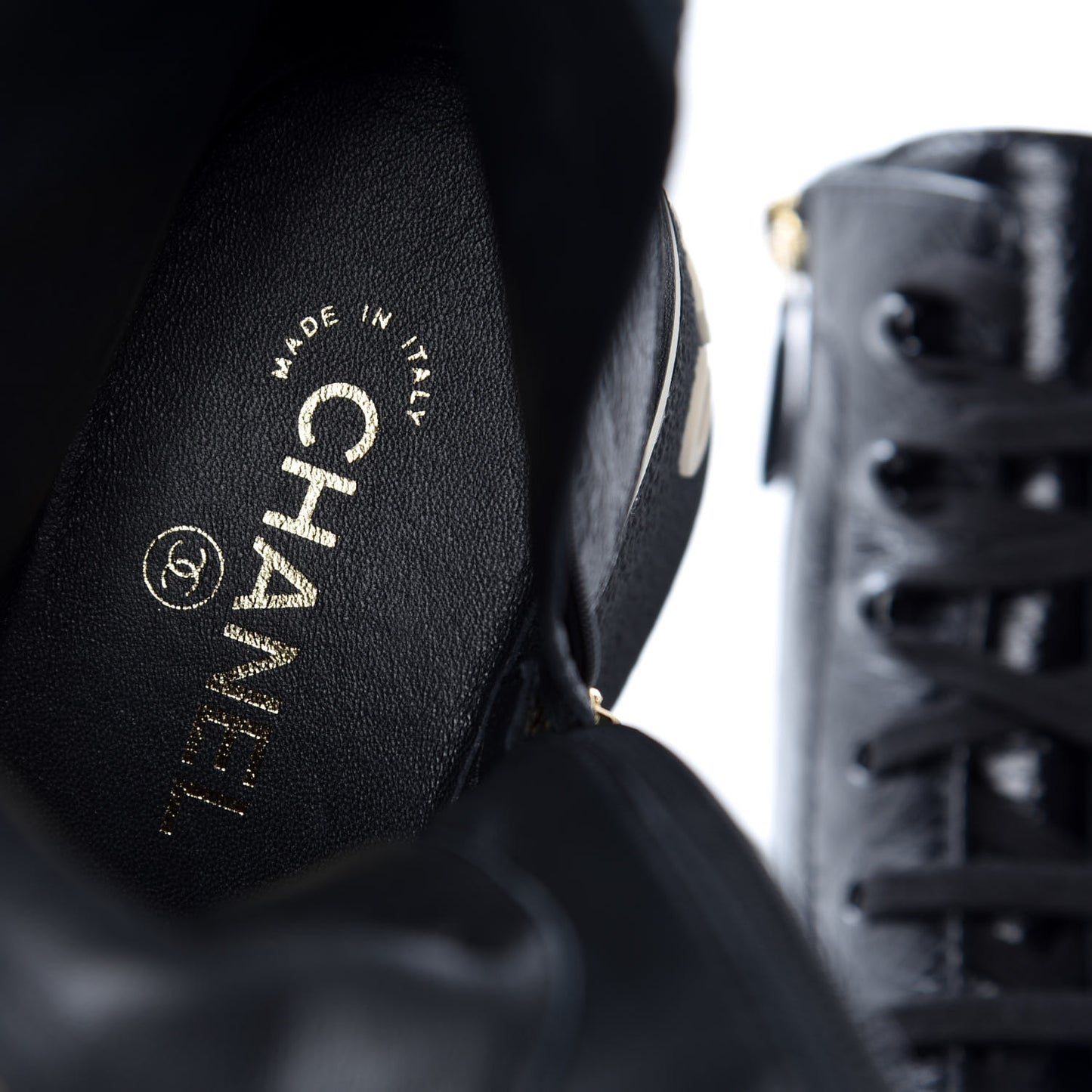 Shiny Crumpled Lambskin Lace Up Boots 39 Black