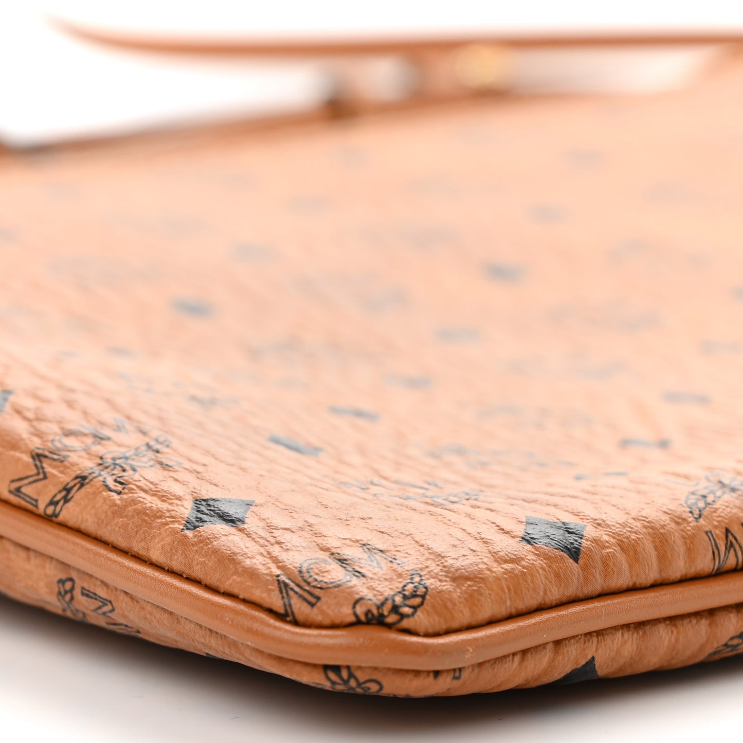 Visetos Medium Crossbody Pouch Cognac