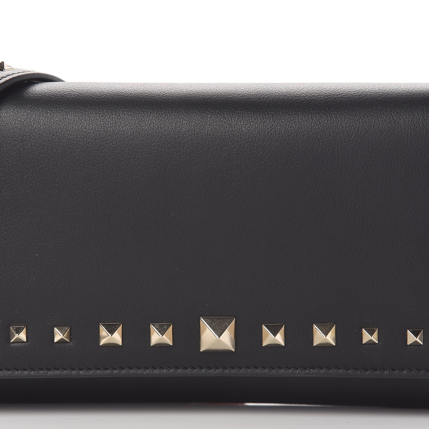 Vitello Rockstud Crossbody Wallet on Chain Black