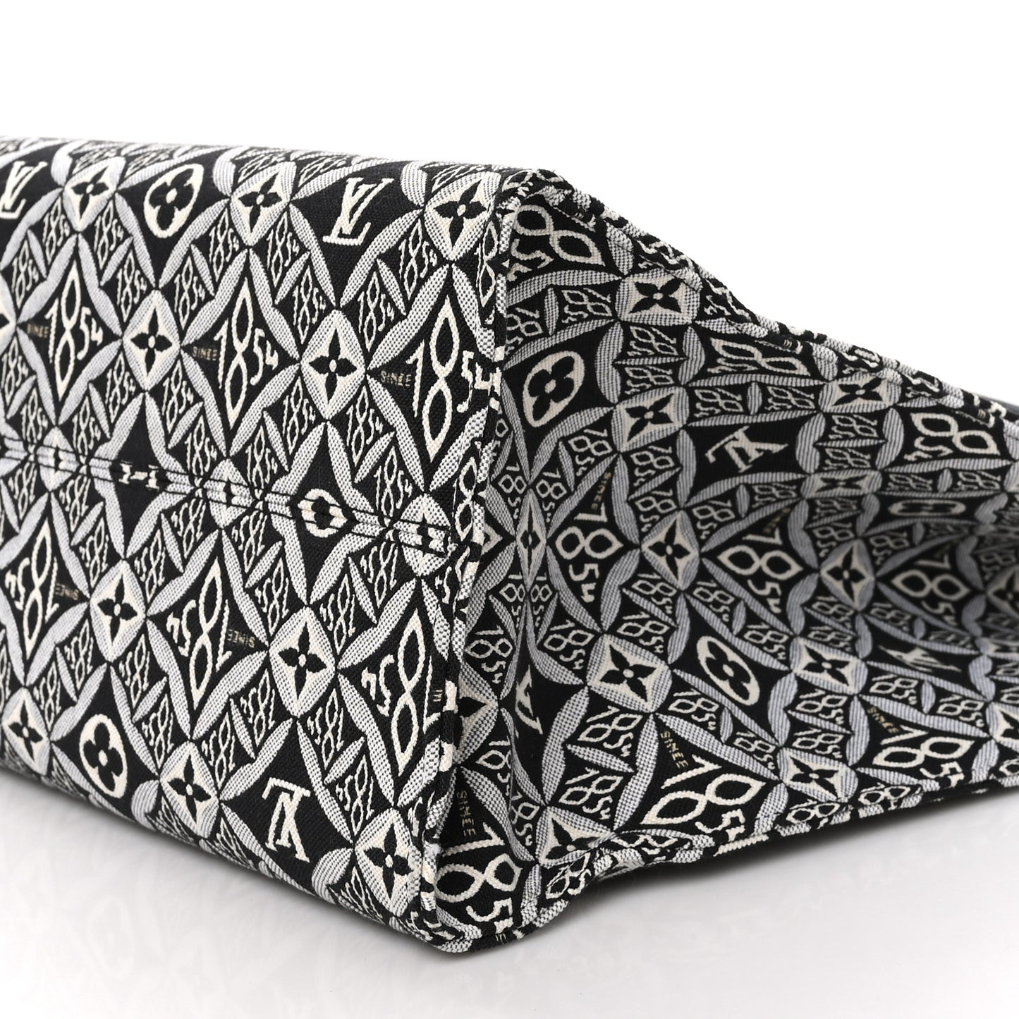 Jacquard Since 1854 Onthego GM Grey