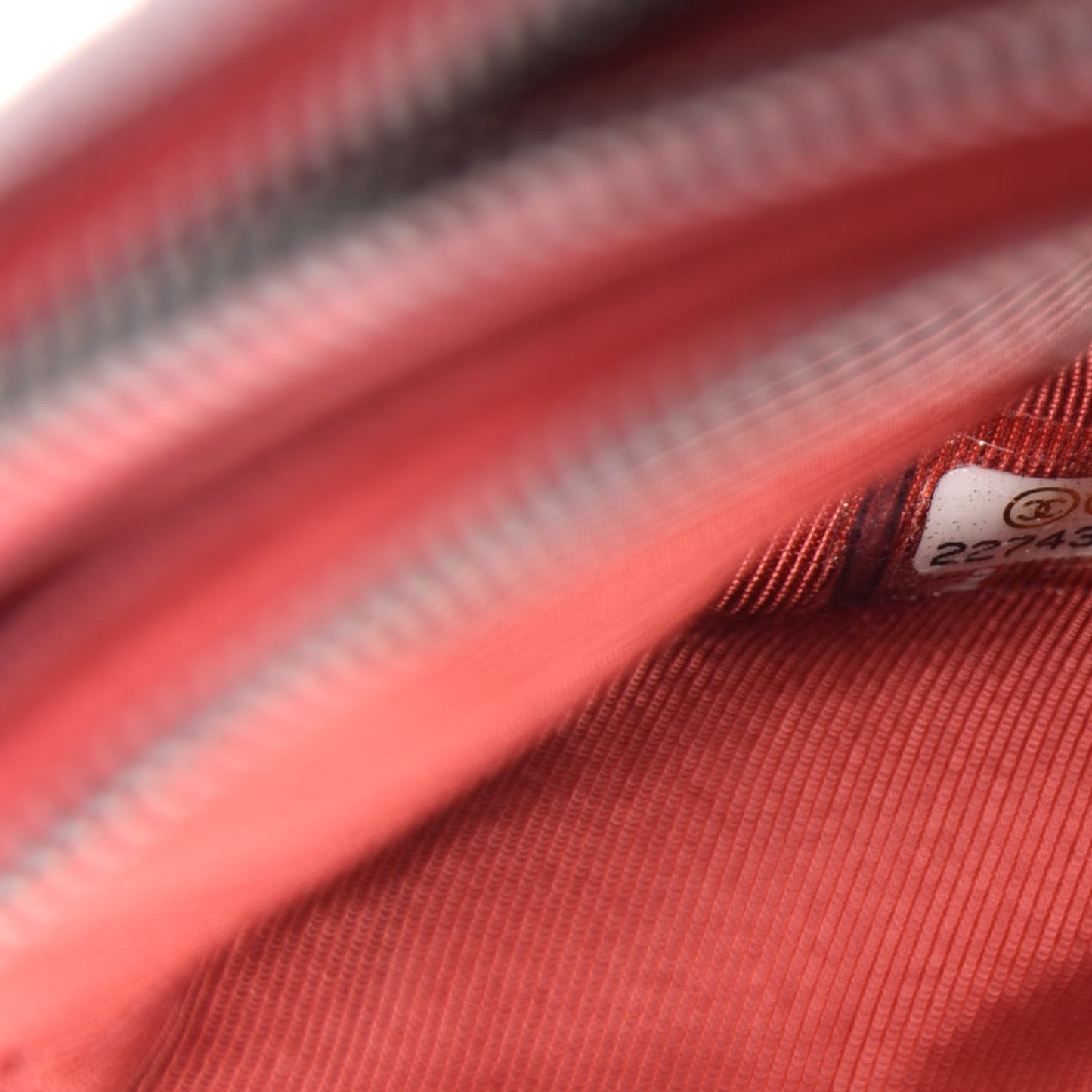 Caviar Quilted Small Clutch With Chain Red