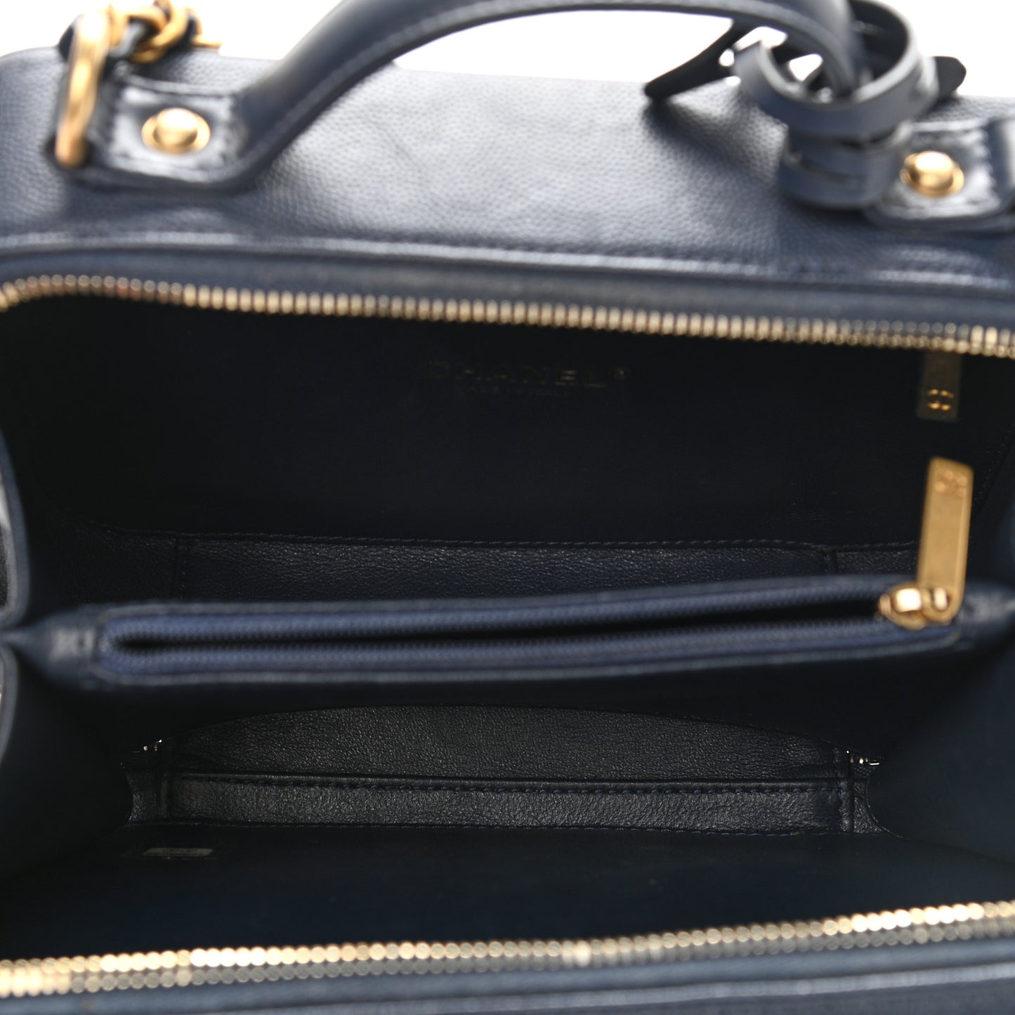 Caviar Quilted Medium CC Filigree Vanity Case Navy