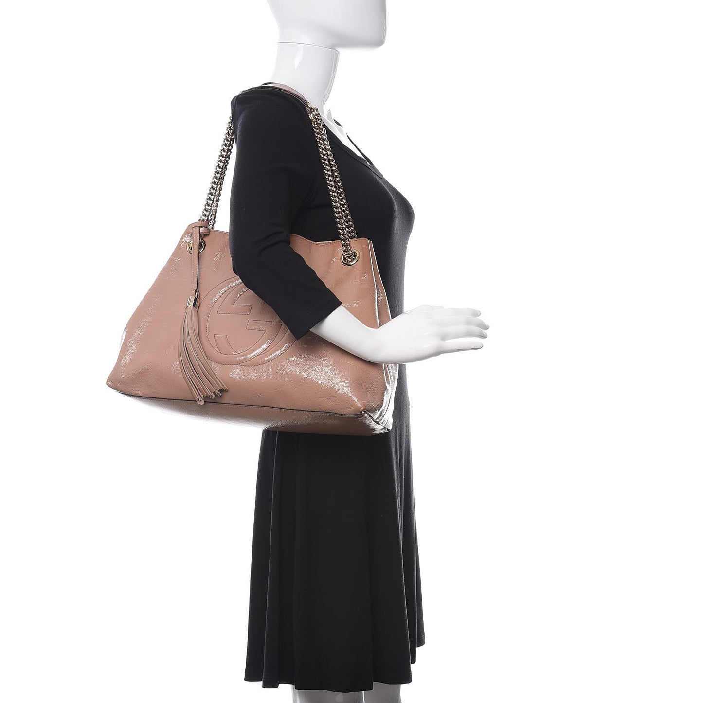 Patent Medium Soho Chain Shoulder Bag Dark Cipria