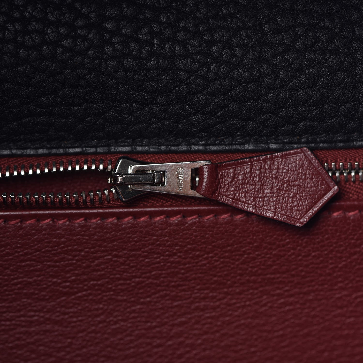 Hermes Fjord Horseshoe Kelly Retourne 40 Black Rouge H 25 of 33