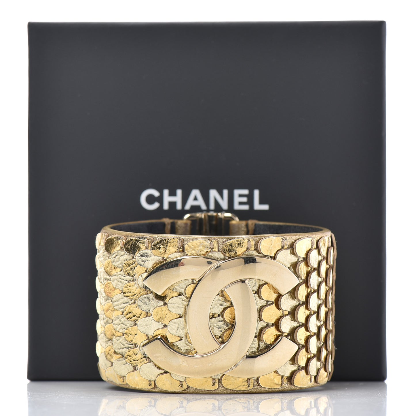 Metallic Goatskin Lambskin Calfskin CC Scales Cuff M Gold