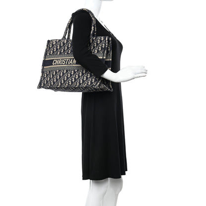 Christian Dior Oblique Medium Book Tote Blue Multicolor 2 of 16