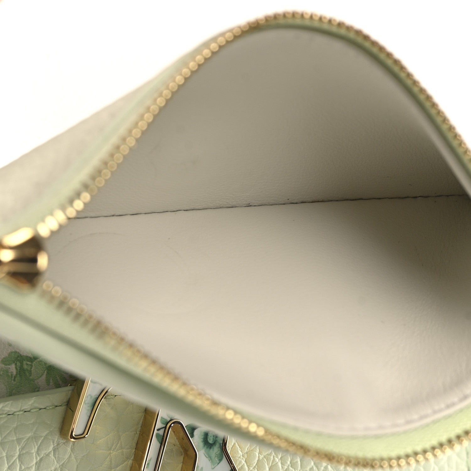 Louis Vuitton Taurillon Karung Capucines Compact Wallet Vert D'eau Green 6 of 8
