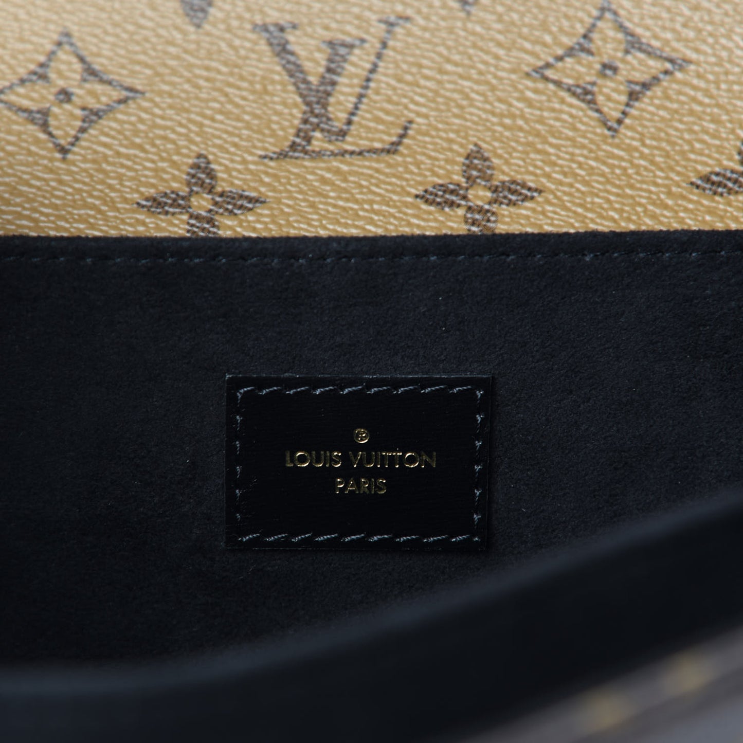 Reverse Monogram Pochette Metis