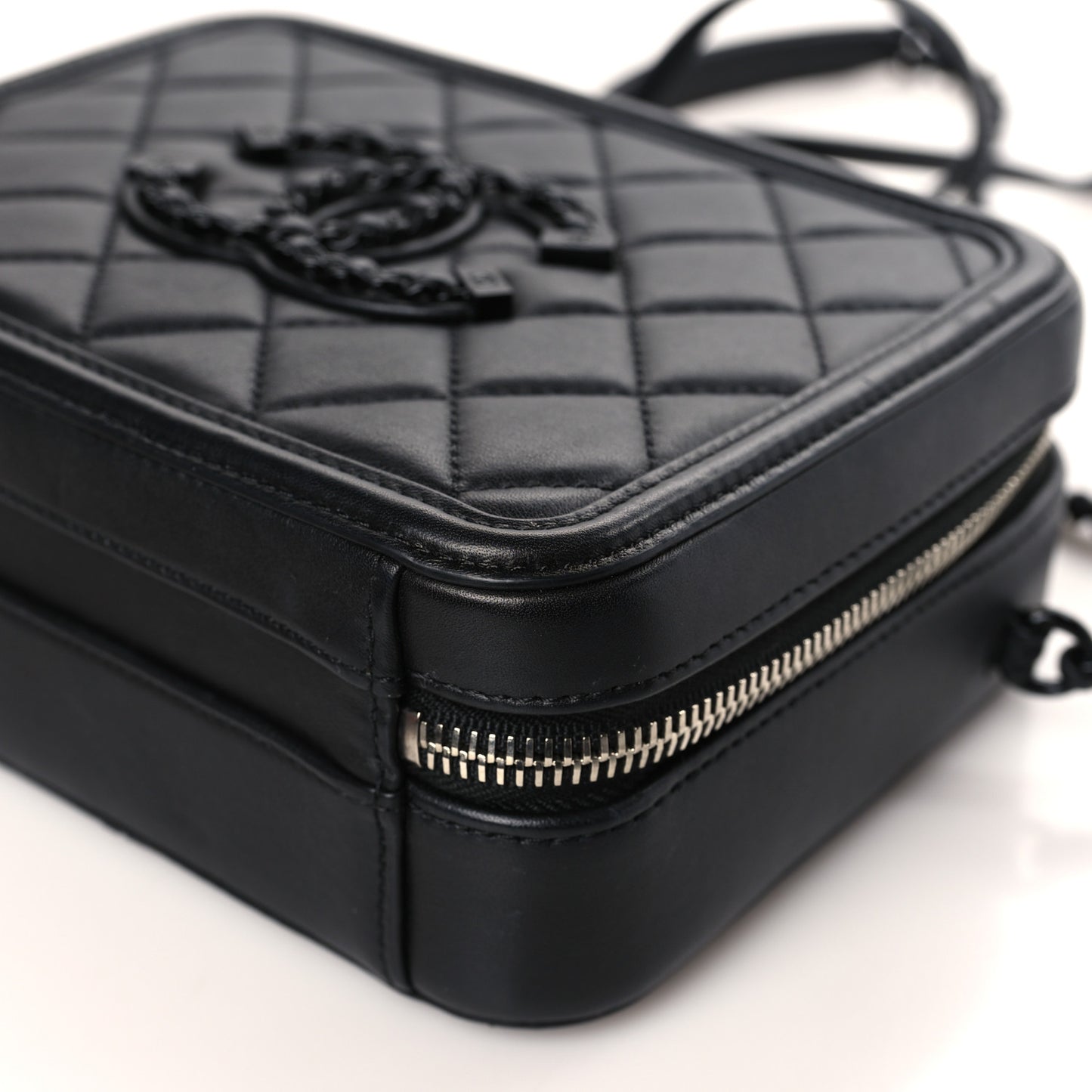 Lambskin Quilted Small CC Filigree Vanity Case Black
