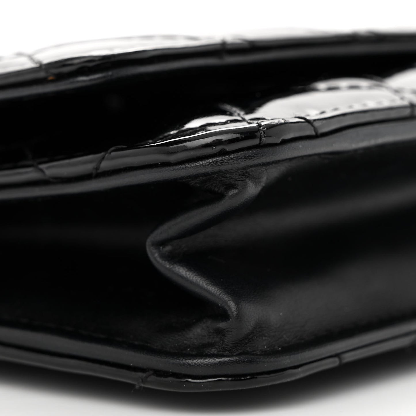 Patent Quilted Wallet On Chain WOC Black