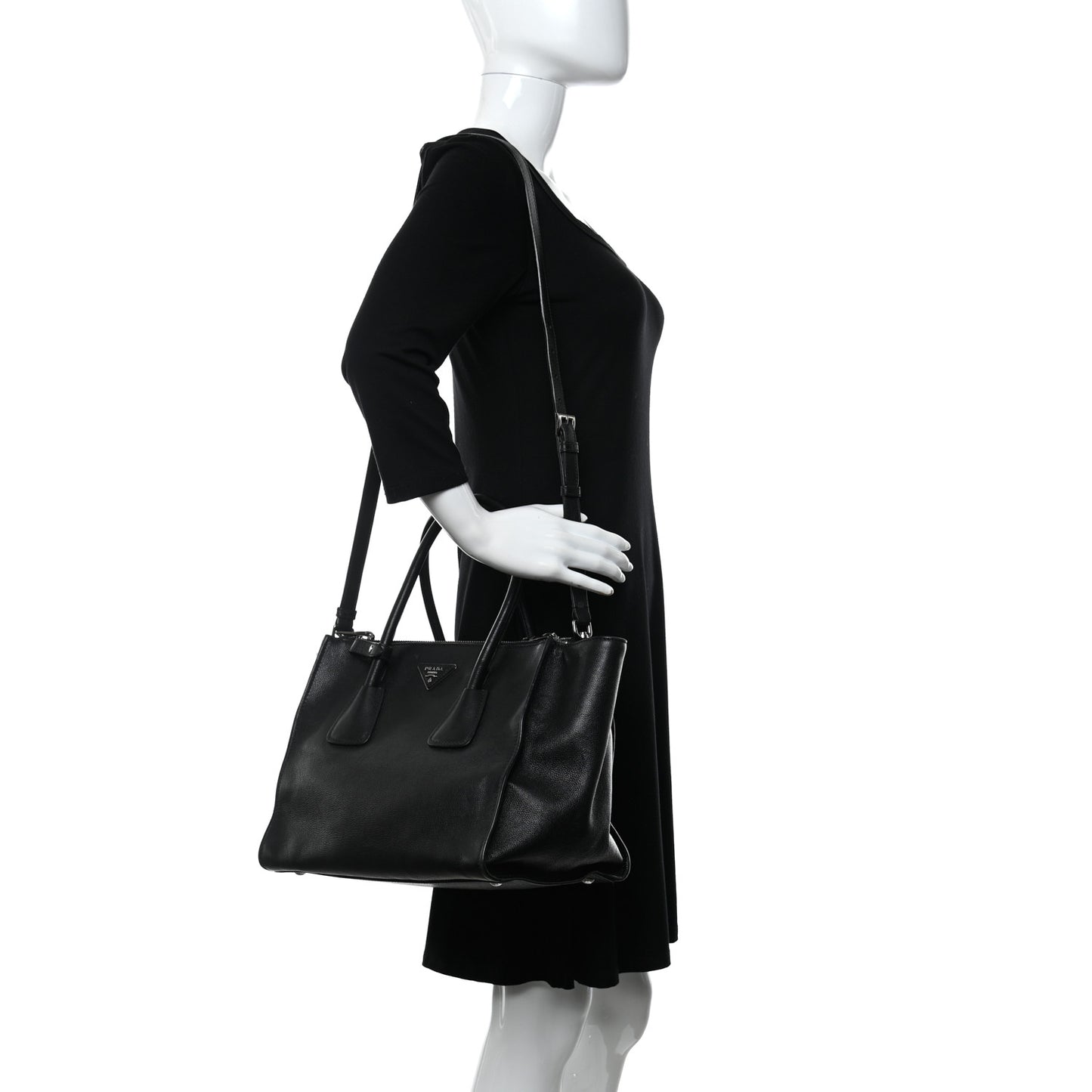 City Calf Medium Galleria Double Zip Tote Black