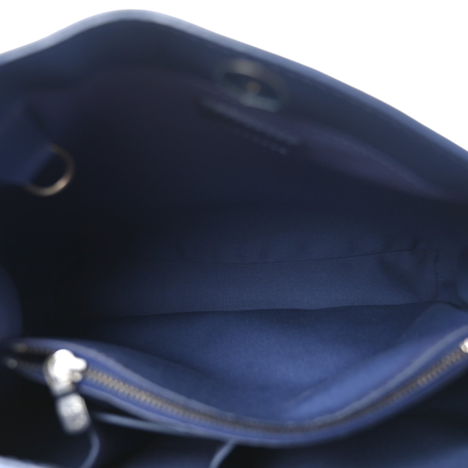 Louis Vuitton Epi Mandara MM Myrtille 5 of 9