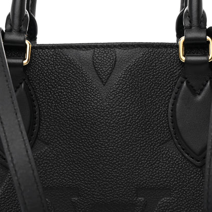 Louis Vuitton Empreinte Monogram Giant OnTheGo MM Black 7 of 9