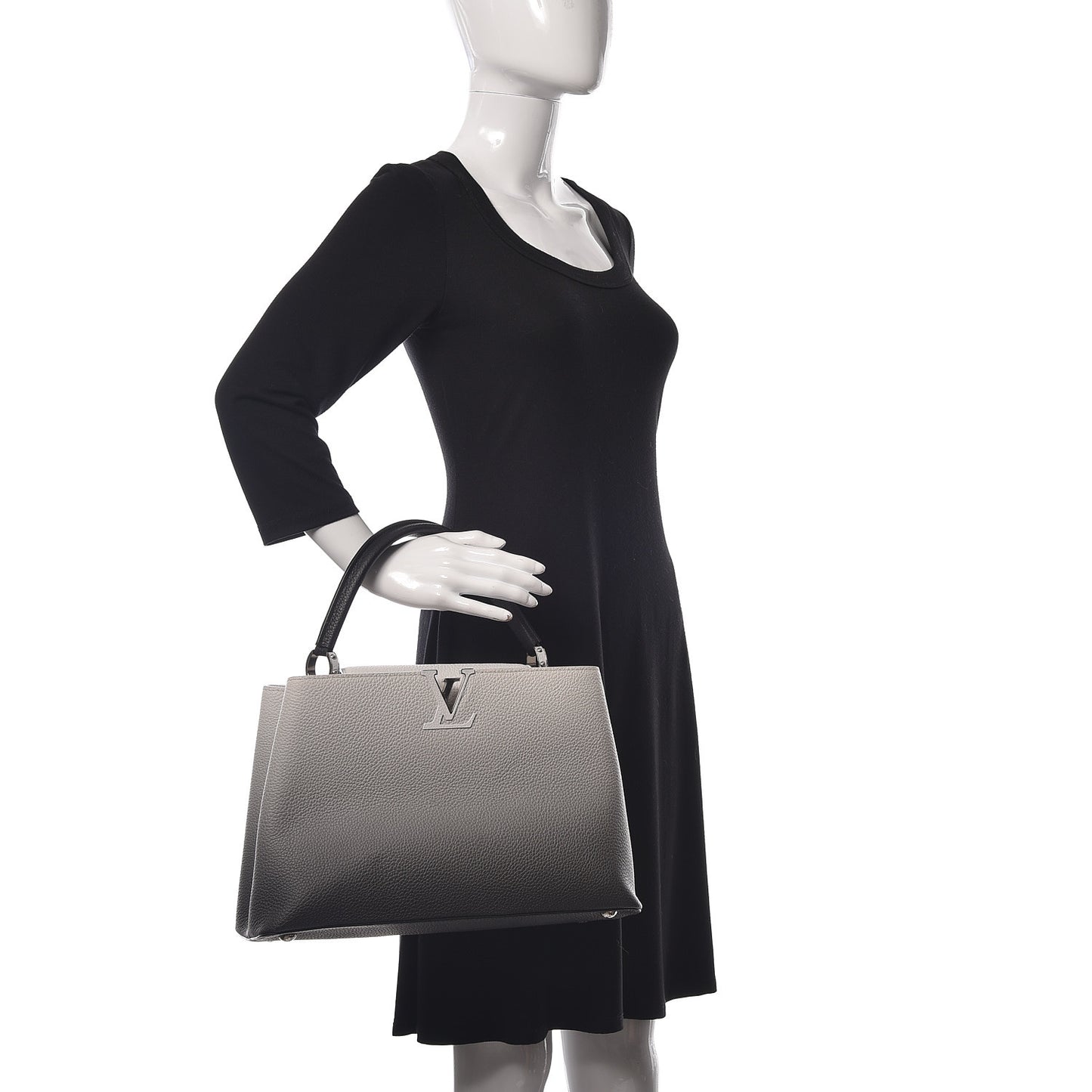 Taurillon Capucines MM Cloudy Black