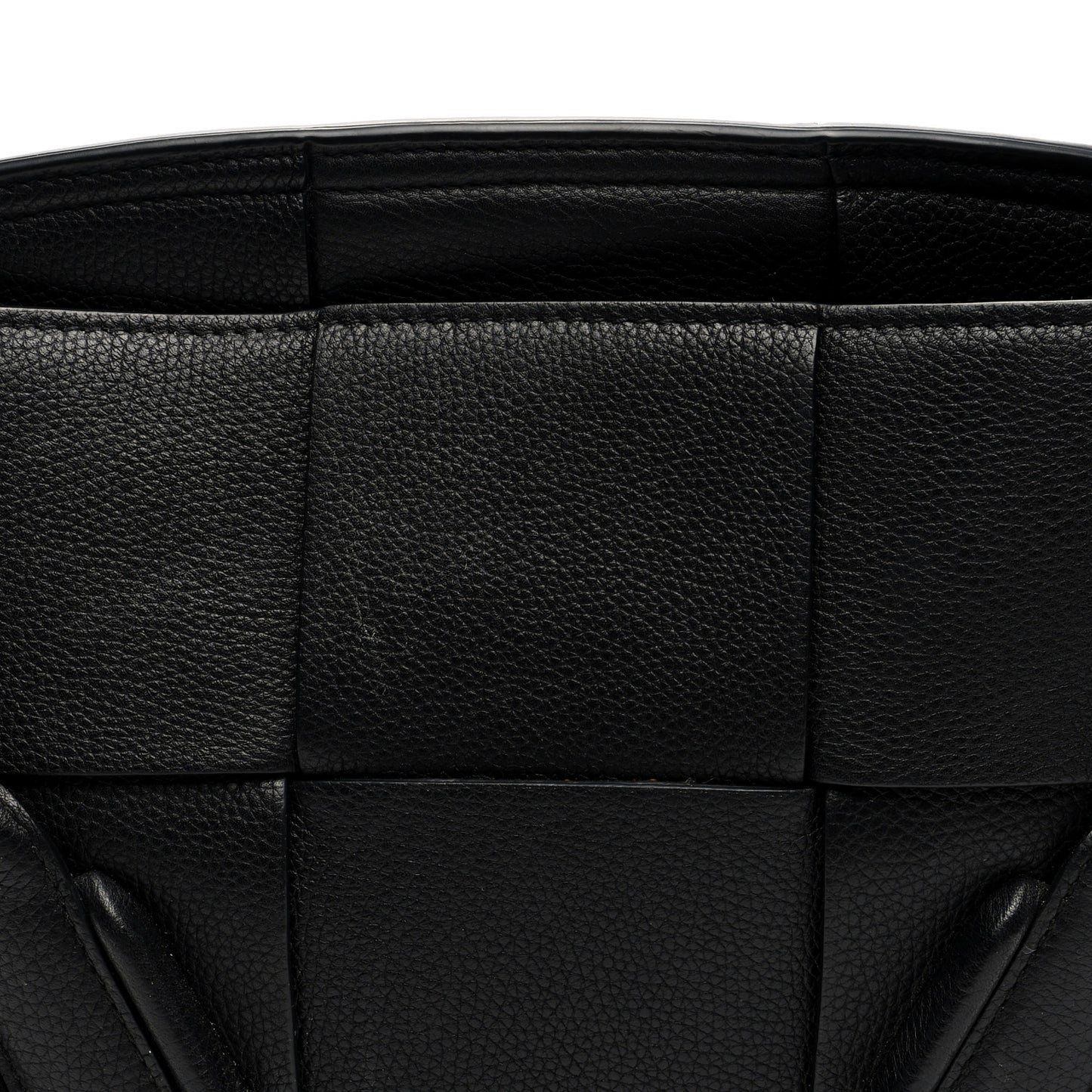 Grained Calfskin Maxi Intrecciato Small Arco Black