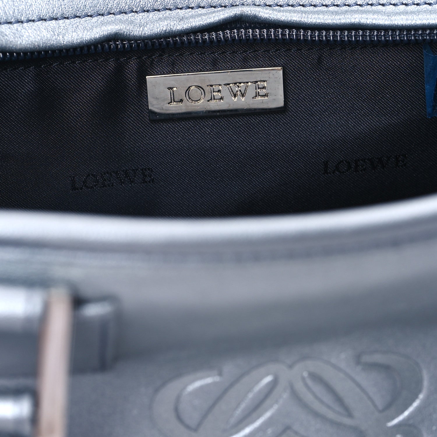 Loewe Metallic Calfskin Amazona 28 Silver 6 of 11